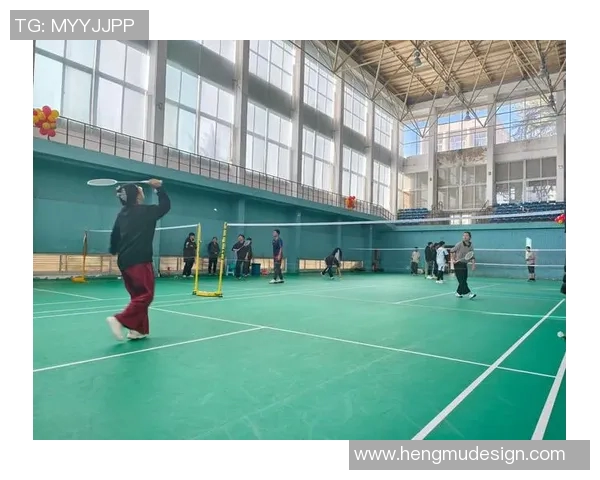 赛后分析:西安羽毛球队与北京羽毛球队的对抗节奏与战术探讨 赛后分析:西安羽毛球队与北京羽毛球队的对抗节奏与战术探讨