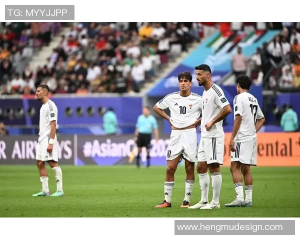 足球明星携手球迷共度精彩时刻尽享踢球乐趣的温馨瞬间 足球明星携手球迷共度精彩时刻尽享踢球乐趣的温馨瞬间