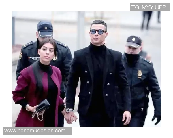 足球明星时尚穿搭揭秘他们的裤子选择与搭配技巧