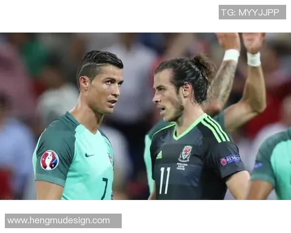 足球明星短袖造型大赏尽显运动魅力与时尚风范的精彩瞬间