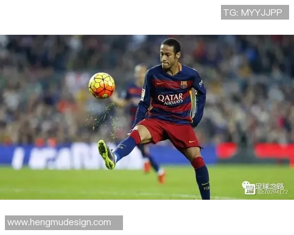 足球明星精彩瞬间踩球特写展示足球魅力与技巧的完美结合 足球明星精彩瞬间踩球特写展示足球魅力与技巧的完美结合