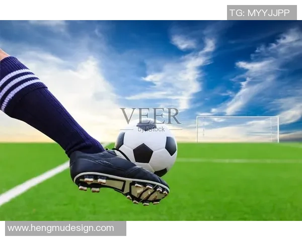 足球明星脚样图片展示与分析揭示运动员独特风格与技术特点